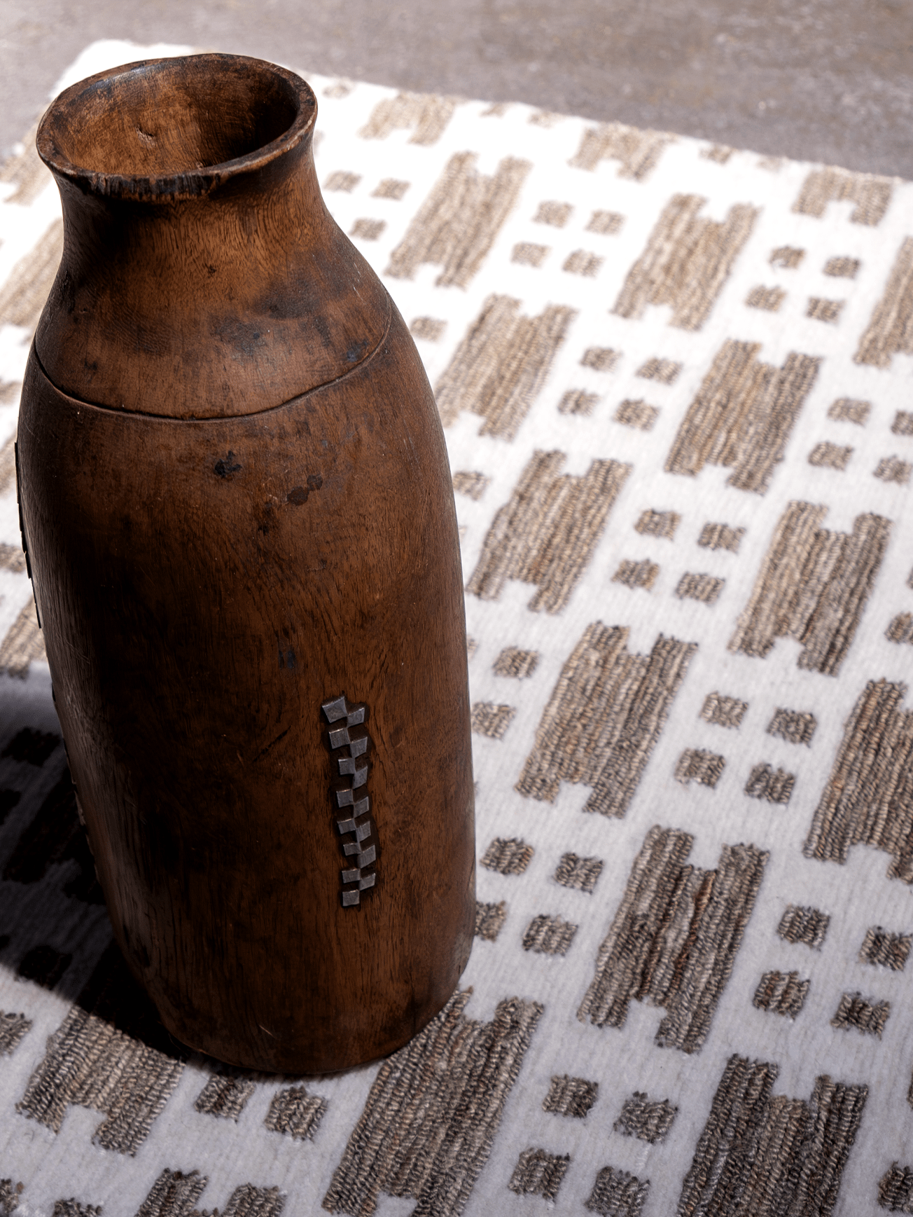 LOOS – Retorra Rugs